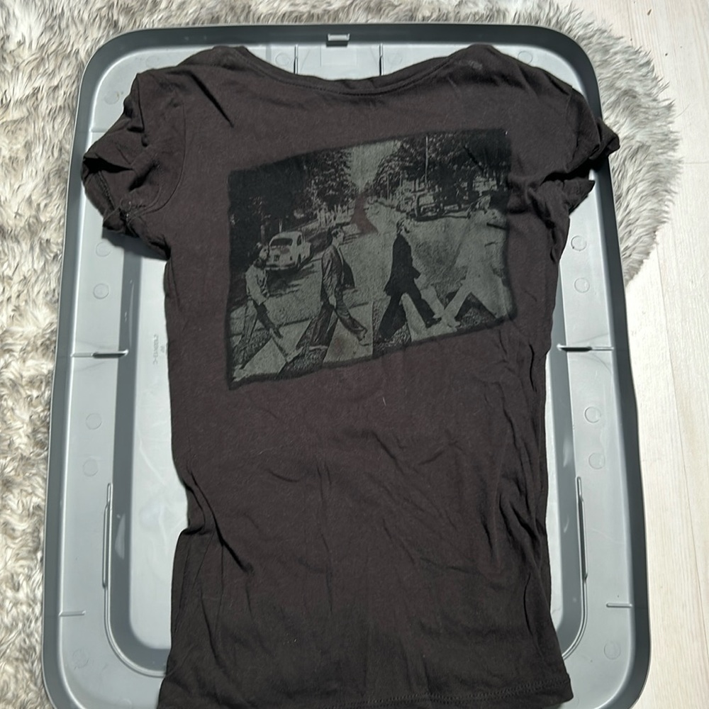 Vintage The Beatles Abbey Road short sleeve t-shirt with pics on front and back